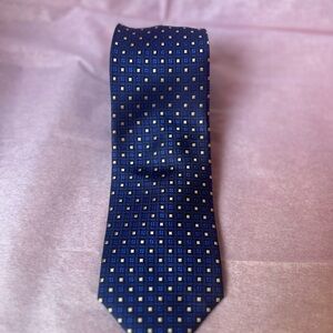 Saks Fifth Avenue Blue and Gold Tie